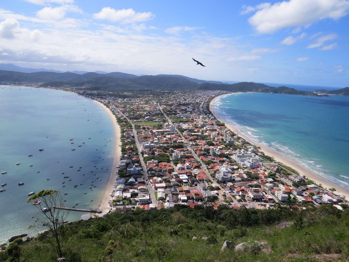 Vista do alto do Morro do Macaco. Foto: Alan Manoel da Silva/Setur Bombinhas.